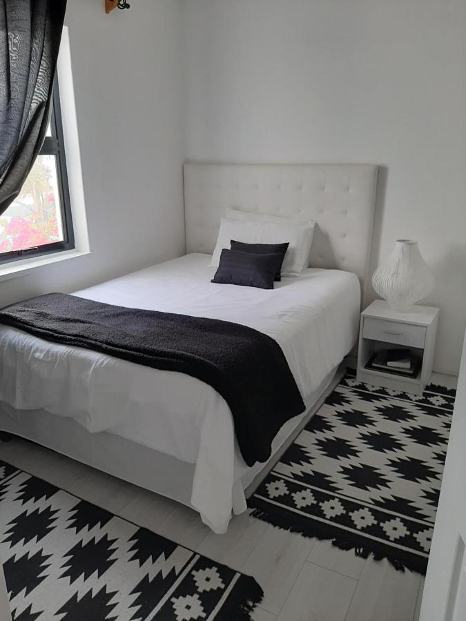 Holiday home White House *